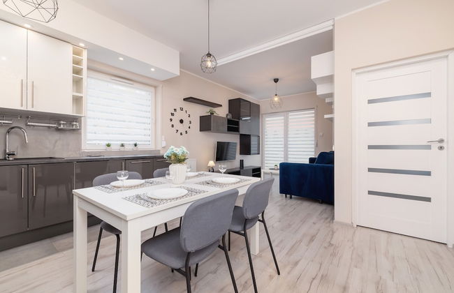 Apartment With Garden by Renters - Photo 33