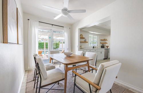 Spacious home with pool, fireplace, outdoor deck - Foto 15