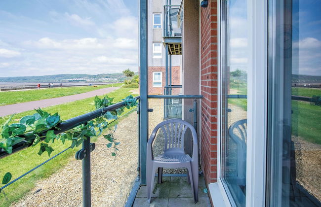 Beach View - 2 Bed Apartment - Llanelli - Photo 44