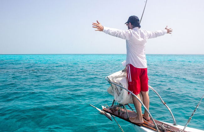 Excursão de catamarã Isla Mujeres, snorkeling, diversão, bar aberto e buffet - Foto 32