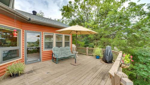 Decks and Views Spacious Cabin Near Table Rock Lake - Foto 2