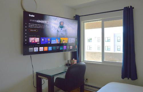 Modern 3 Bedroom Suite with AC for Family and Work group - Photo 12