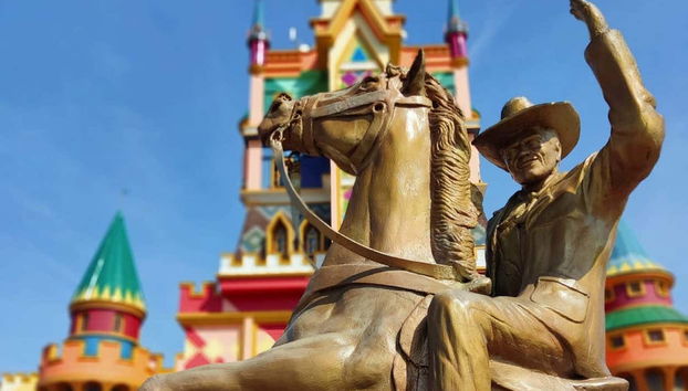 Estatua de Beto Carrero