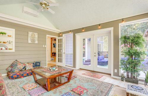 6 Mi to Stone Mountain Park Home with Deck! - Foto 11