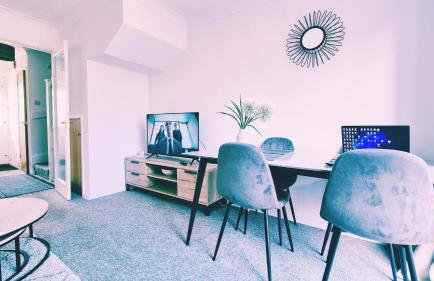 Modern 2-bed , Bradley Stoke, NR Parkway Station, Free Parking - Foto 15