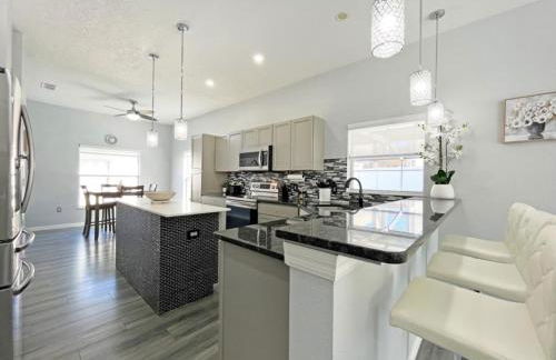 Paradise Point 4 Bedroom Home by RedAwning - Foto 16