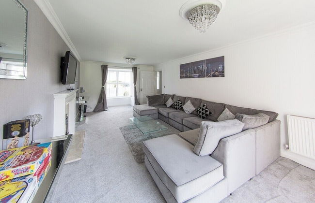 5 Bed Detached House - Sleeps 14 - Photo 34