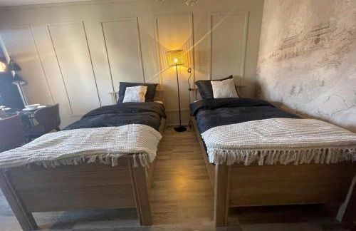 Stylisches City Apartment mit Balkon und Garage - Foto 5