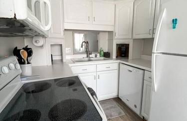 Cozy & Peaceful View - Walk2Resort - Fireplace - Foto 21