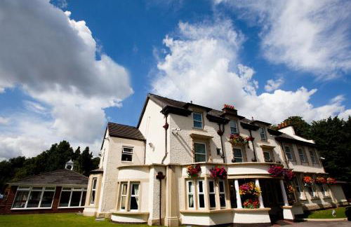 Briars Hall Hotel - Foto 1