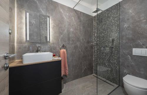 Villa Alison Deluxe with private spa and heated swimming pool - Foto 24