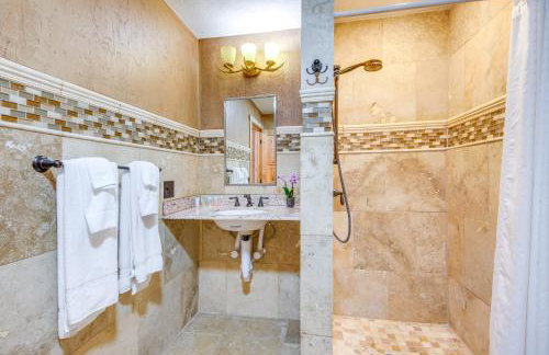 6 Mi to Chico Hot Springs Villa with River Access - Foto 22