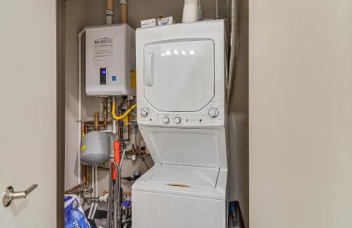 Ski-InandSki-Out! Winter Park Family Gem with Hot Tub - Foto 19