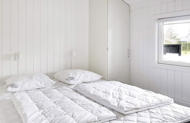 Vibrant Holiday Home in Slagelse near Sea - Photo 2