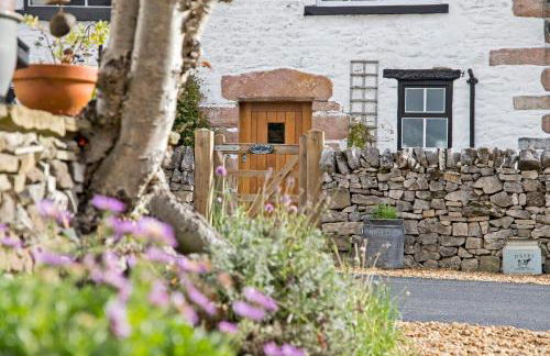 Hawthorn Farm Guest House - Photo 42