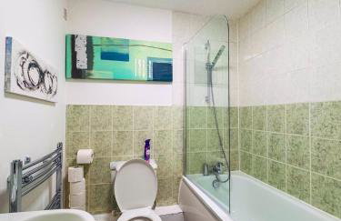 Newly Refurbished Home fit for to 7 family members, Groups, Contractors Centre of Bradley Stoke - Foto 13