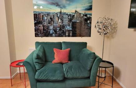 Garland Lovely House with Garden, Watford - Foto 17