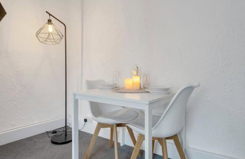 1Bed Contractor & Pilot flat - Parking & FAST WiFi - Foto 24