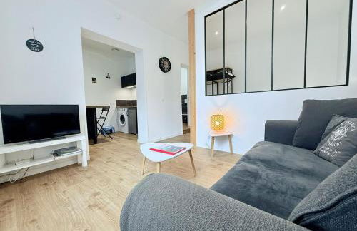 1738 - T1 Bis Corderie Royale RDC hyper Centre - Foto 4