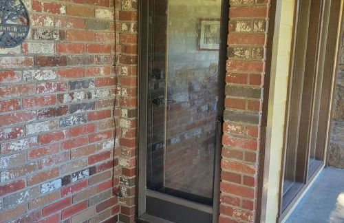 LI Airbnb - NWA mt bike, hike, and golf retreat - Foto 35