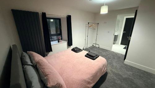 Luxury home 5 bedroom 3 bathroom games room parking - Foto 4