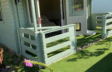 Holly Tree Cottage - 3 bedrooms and large garden with optional glamping double outside - Foto 43