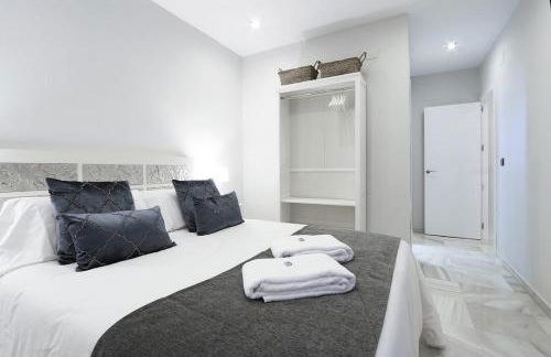 Little LIBERTAD Heart of Cadiz Grupo AC Gestion - Foto 23