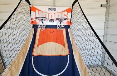 Modern Cabin with Arcade, Foosball Table and Fire Pit in Meadview, Arizona - Foto 28