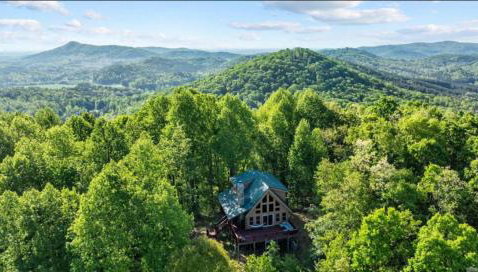 Charming Cabin with Incredible Mountain Views - Foto 1