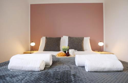 Homington House By N And N Stays, Perfect for Contractors and Workers, Private off road Parking for 2 vehicles, Fast Wifi - Foto 4