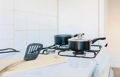 Cozy 3-Bed Retreat Near Manchester Airport Ideal for Families & Groups - Foto 27