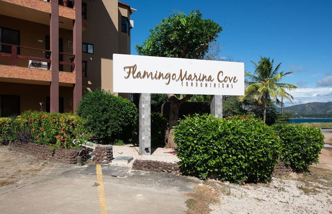 Beachfront Condo with Warm, Rustic Interiors & Direct Access to Playa Flamingo - Photo 32
