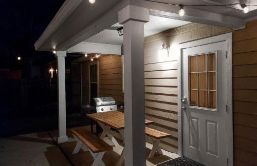 Welcoming home walkable to Steps of Alamodome & riverfront & near River Walk - Foto 21