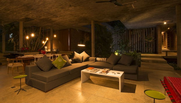 Coin salon dans le hall