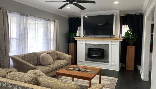 12 Person Grillin and Chillin Whole House Lakewood - Photo 2