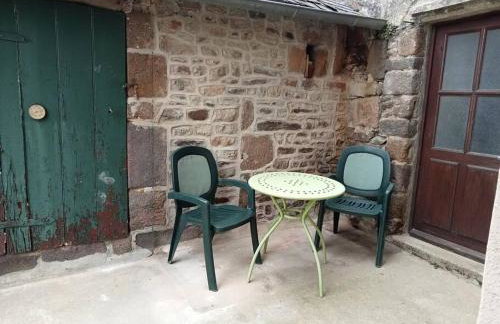 Gîte entier plein centre de St Léo, 2 ch, 4 pers - Foto 9