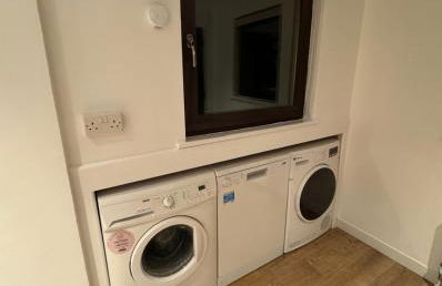 4 Bed House - Sleeps 9 - Hottub - Parking - Foto 15