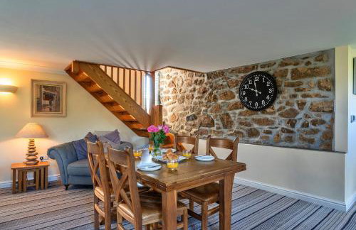 Finest Retreats - Trennal Barn - Photo 10