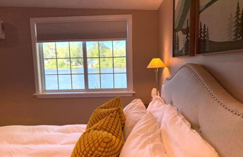 Paradise Island escape Riverfront in Clay, NY - Foto 9