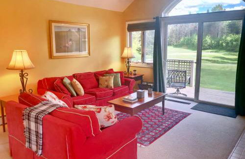 G2 Sunny and homey Fairway Village Townhome right on the Omni Mount Washington Hotel golf course - Foto 4