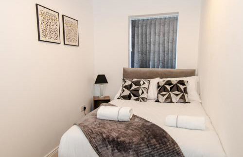 City Centre - FREE PARKING, BUSINESS STAYS, FAMILIES, RELOCATORS - Foto 18