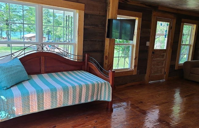 Back in Time 1940s Lake View House - Photo 15