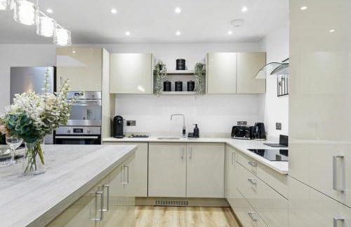 Modern Bungalow in Maidstone sleeps 5 with free parking - Foto 7