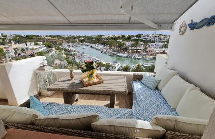 APARTMENT MARINA CALADOR HARBOURVIEW AIR CONDITION POOL GARDEN TERRASSE PORTO CARI spectacular location - Foto 8