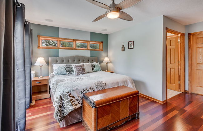 Manor on the River - Whole House - Photo 5