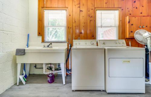 Home about 17 Mi to Detroit with Patio and Grill! - Foto 18