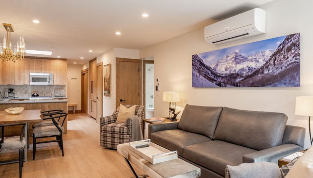 Durant Den by Rovetravel 2BR Apt w Private Patio - Foto 3, Habitación