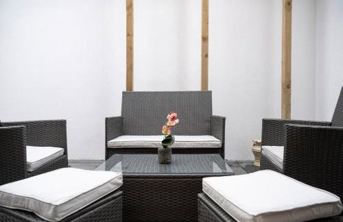 Newly Furnished Apt w/ Patios - Hampstead Heath - Foto 27