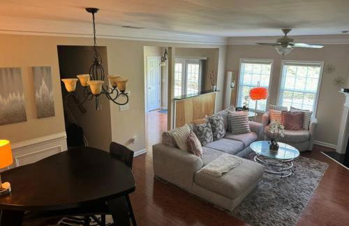 Luxury Pink Cascades Oasis - Gated Community - Foto 28