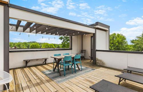 Modern Luxury with Rooftop Deck, 3 mi to Downtown - Foto 6